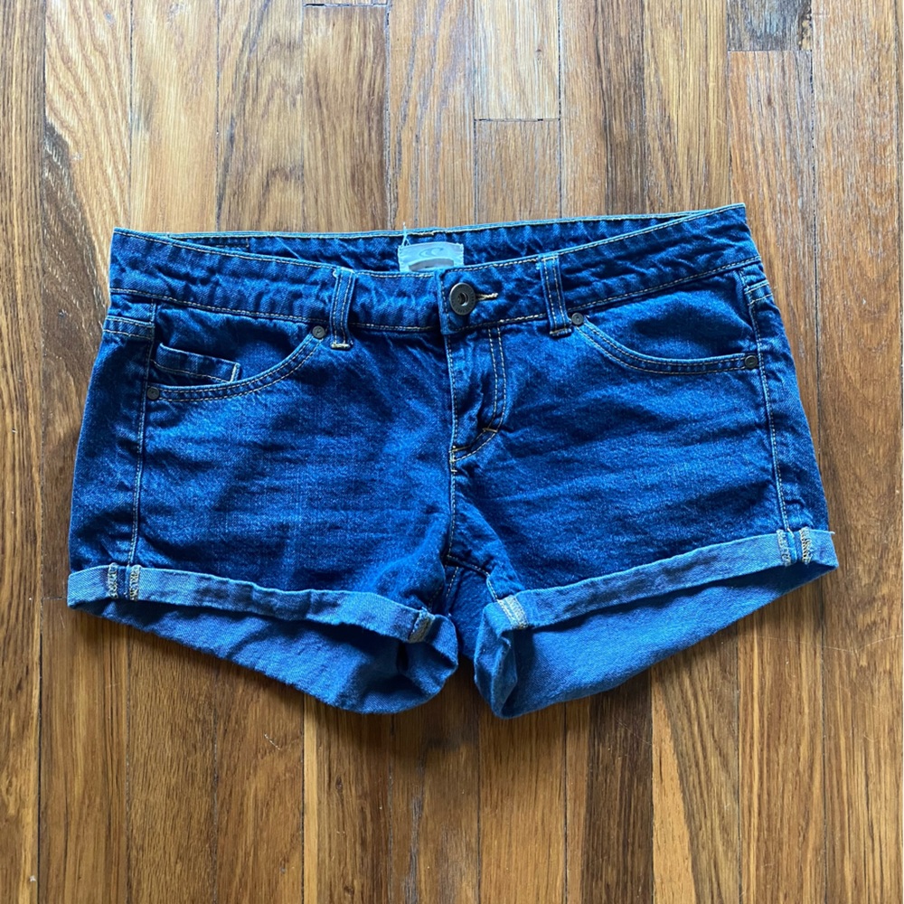 O’Neill women’s denim shorts size 9.